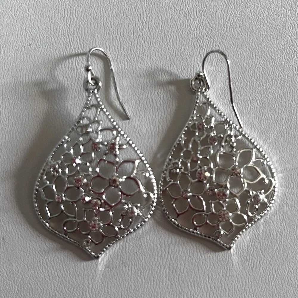 Boho Flower Filigree Earrings Vintage Teardrop Women’s Earrings